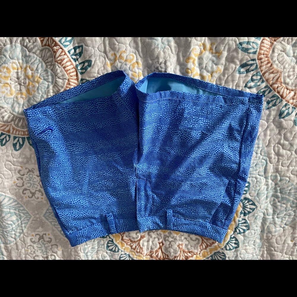 Nike golf shorts